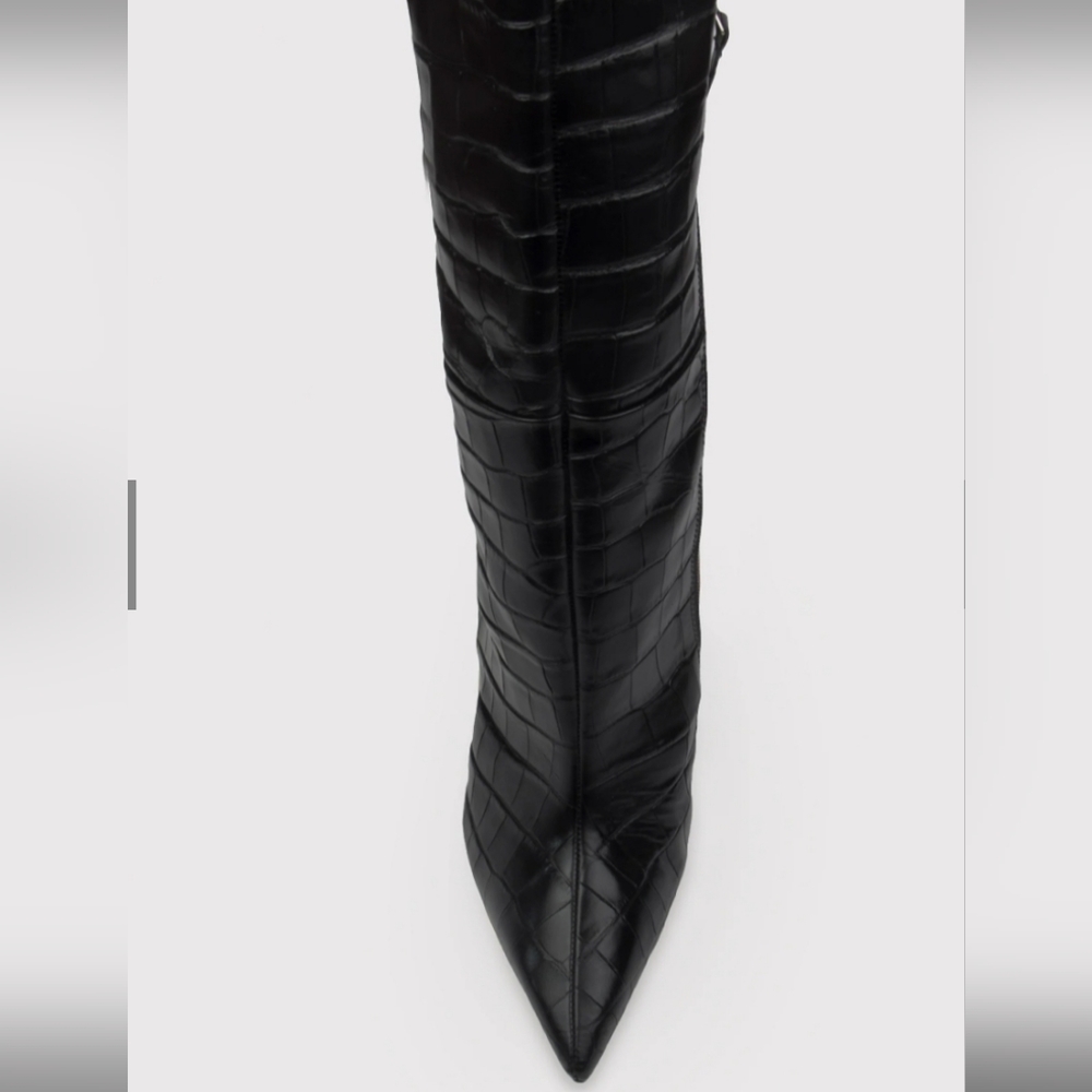NWOT Black Suede Studio Taylor Boots - Picture 5 of 16